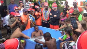 nieuwjaarsduik te Waterland georganiseerd (3)