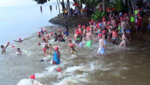 nieuwjaarsduik te Waterland georganiseerd (4)