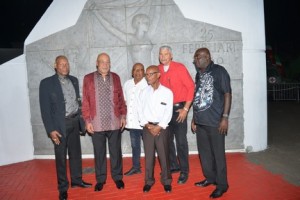 Enkele van de nog levende strijders van het eerste uur: Neede, Bouterse, Hardjoprajitno, Geffrey, Abrahams en Brondenstein