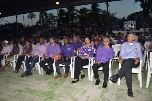 Een deel van het nieuw NDP-bestuur in Ocer (foto: Regilio Derby)