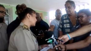 1 Rijstboeren wachten op sein  president (3)