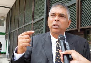 1Rachied Doekhie‘Ik ben niet aan een kant gezet door Bouterse’