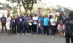 1Het publiek langs de weg verrast door deelname staatshoofd aan AVD1