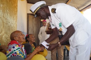 1 Galibi feliciteert elf echtparen met gouden huwelijk