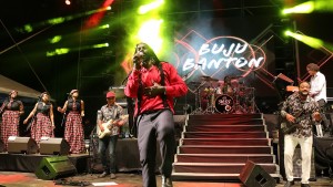 1Buju Banton never lost his way of performing