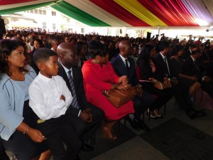 Akiemboto betuigt spijt van klappen huidige vrouw