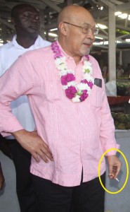 President Desi Bouterse is een fervente roker