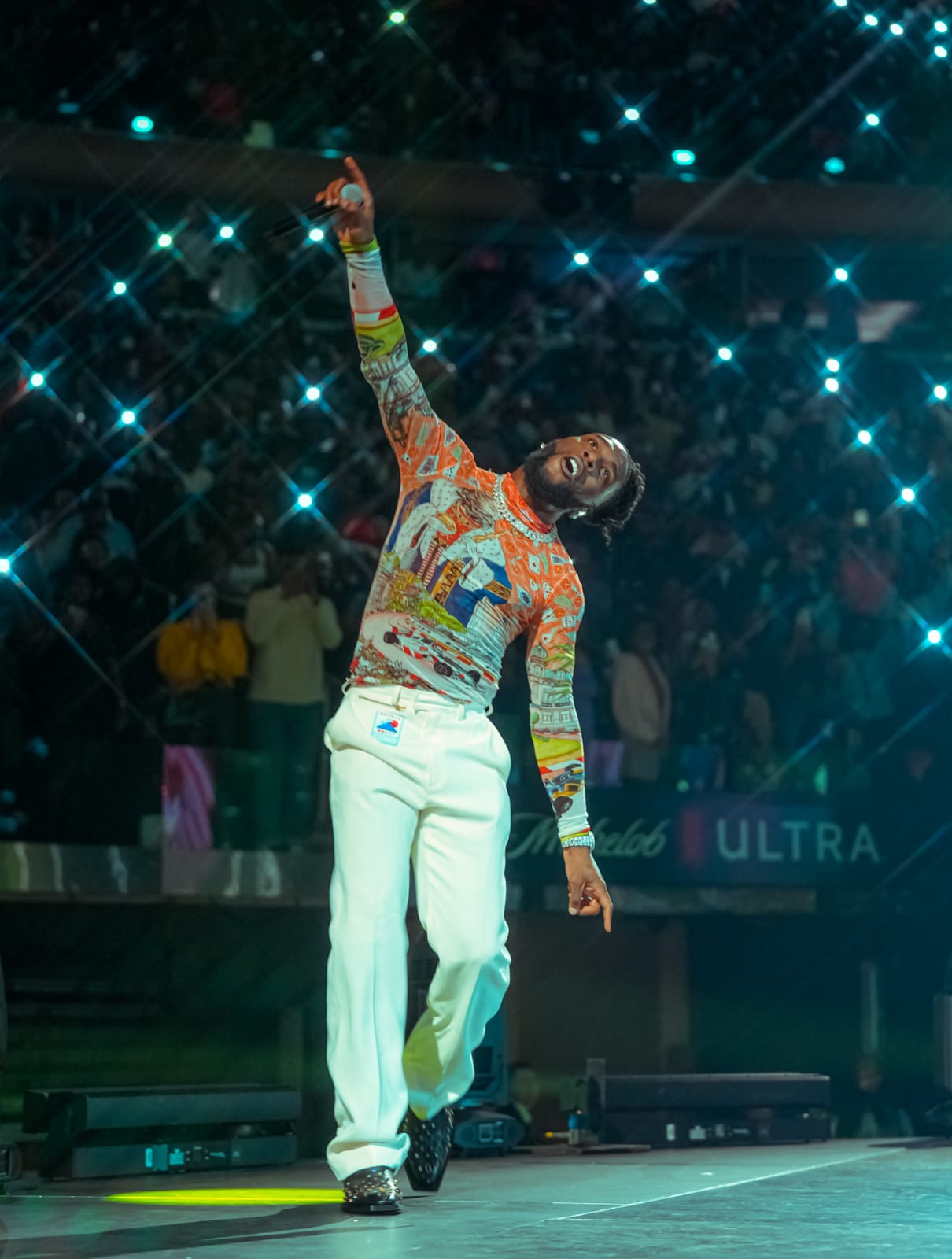 Nigeriaan Burna Boy maakt zich op voor Suriname – Dagblad Suriname